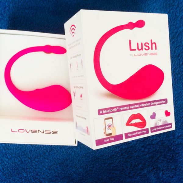 Lovehoney Lovense Lush Vibro-Ei mit App-Steuerung im Test Verpackung offen